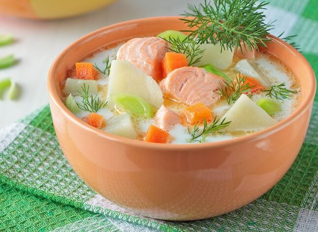 Νορβηγική σούπα σολομού για όσους θέλουν να χάσουν βάρος με τη δίαιτα Dukan στη φάση switching ή fixing